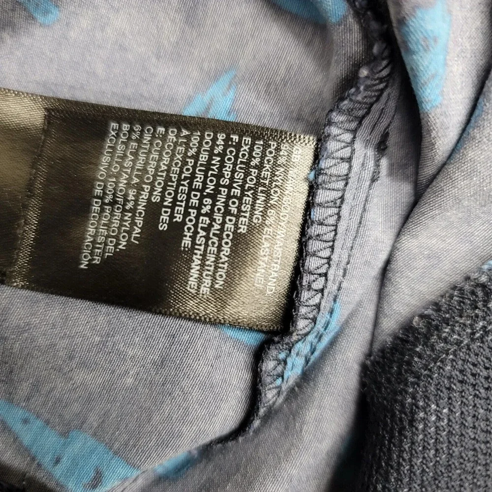 The North Face Shorts Mens Small Blue Outdoors All‎ Over Print Belted Stretch